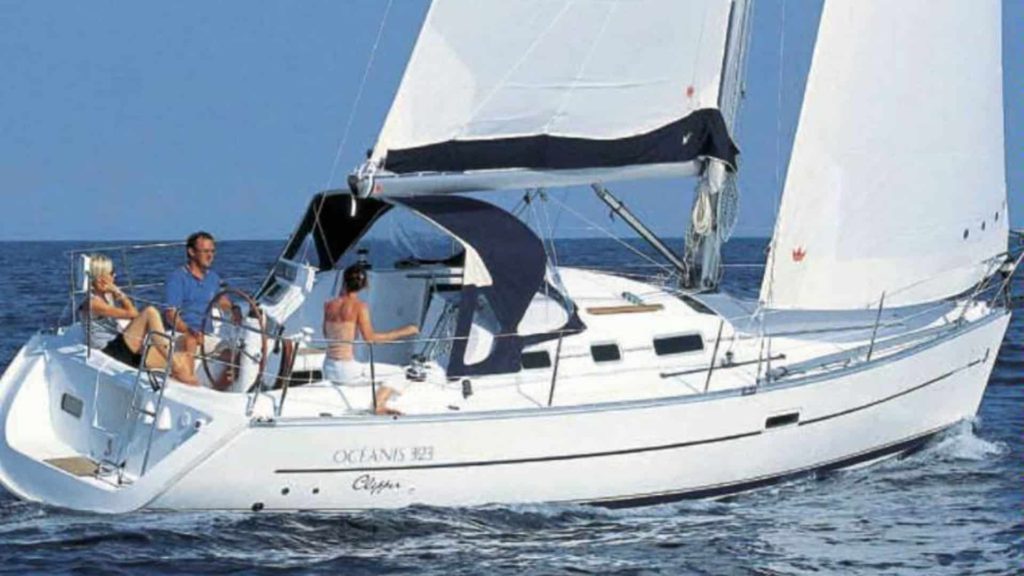 Private sailing boat trip (4 hours)